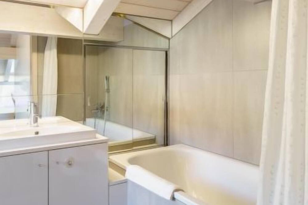 Photo of Bathroom in Hilterfingen