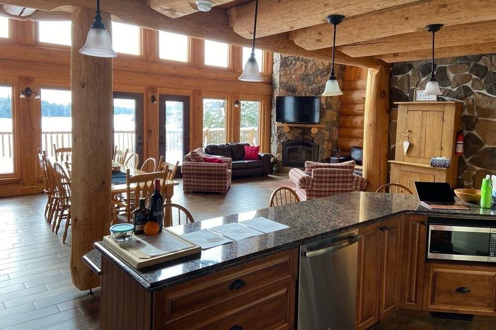 Photo of Kitchen in Val-des-Monts