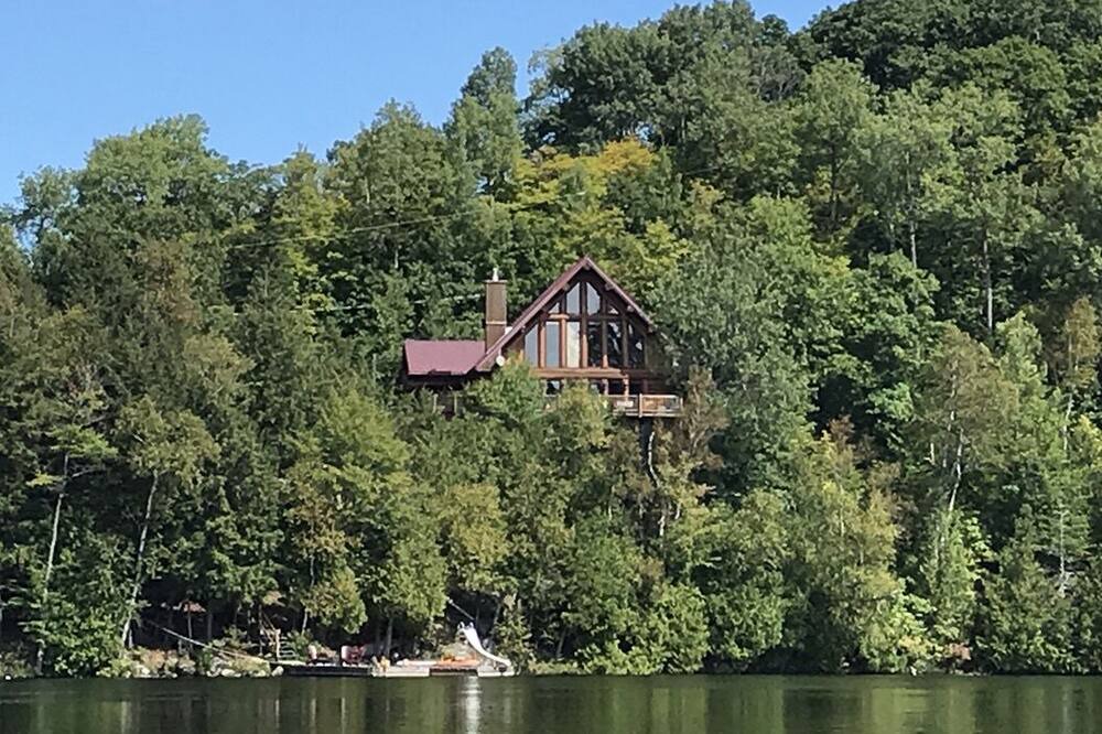 Photo of Outdoor in Val-des-Monts