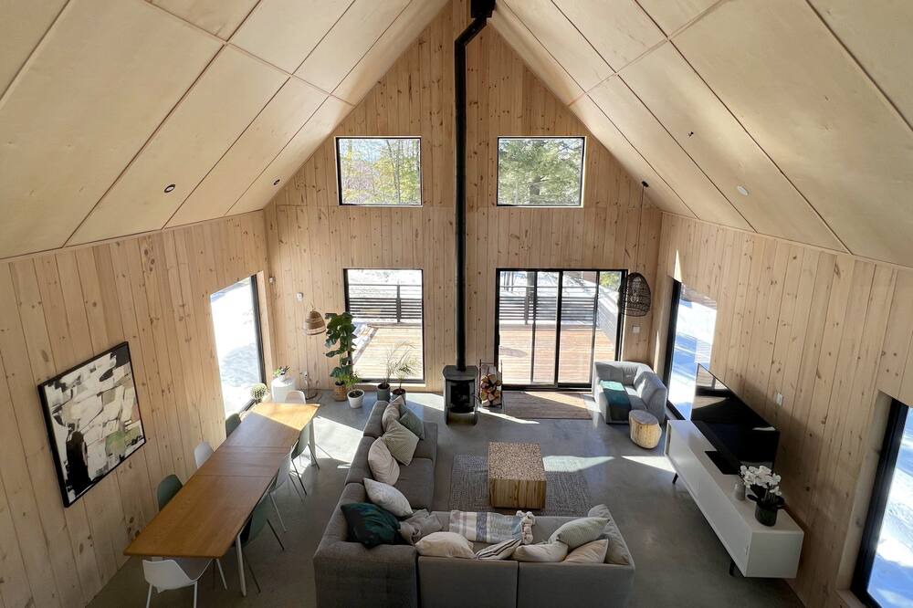 Photo of Livingroom in Saint-Sauveur
