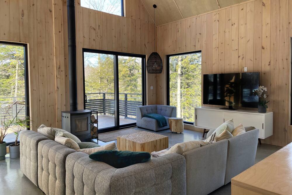 Photo of Livingroom in Saint-Sauveur