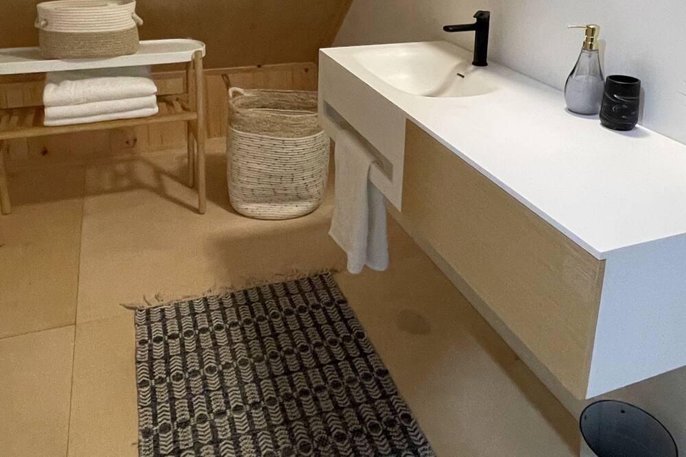 Photo of Bathroom in Saint-Sauveur