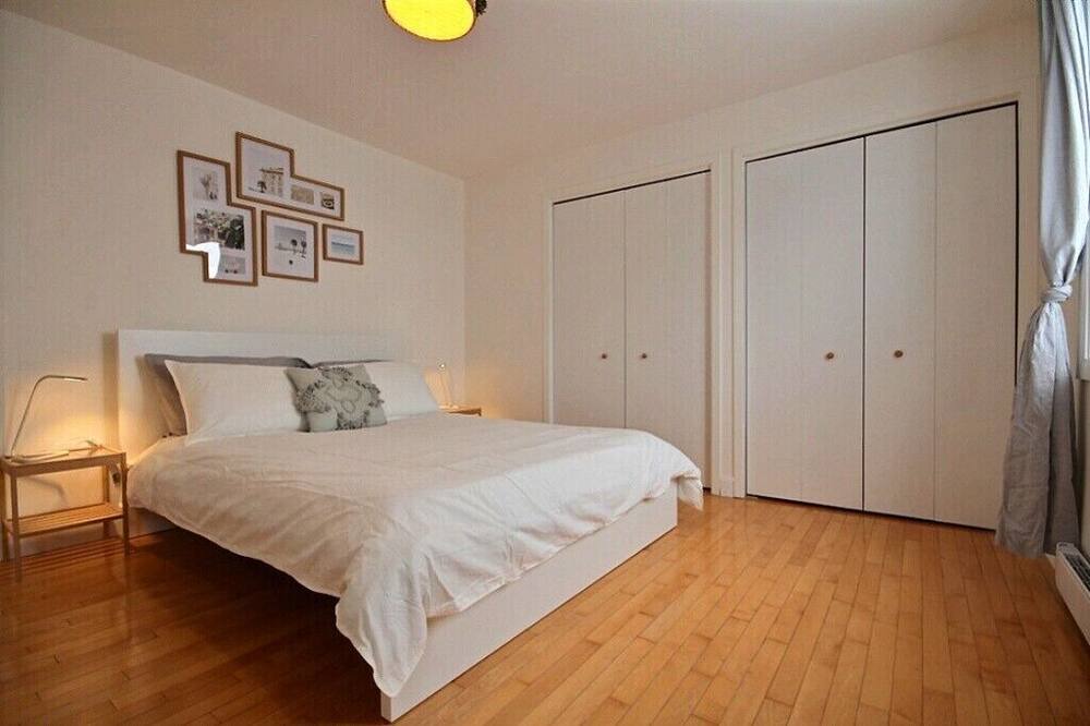 Photo of Bedroom in Village-des-Hurons