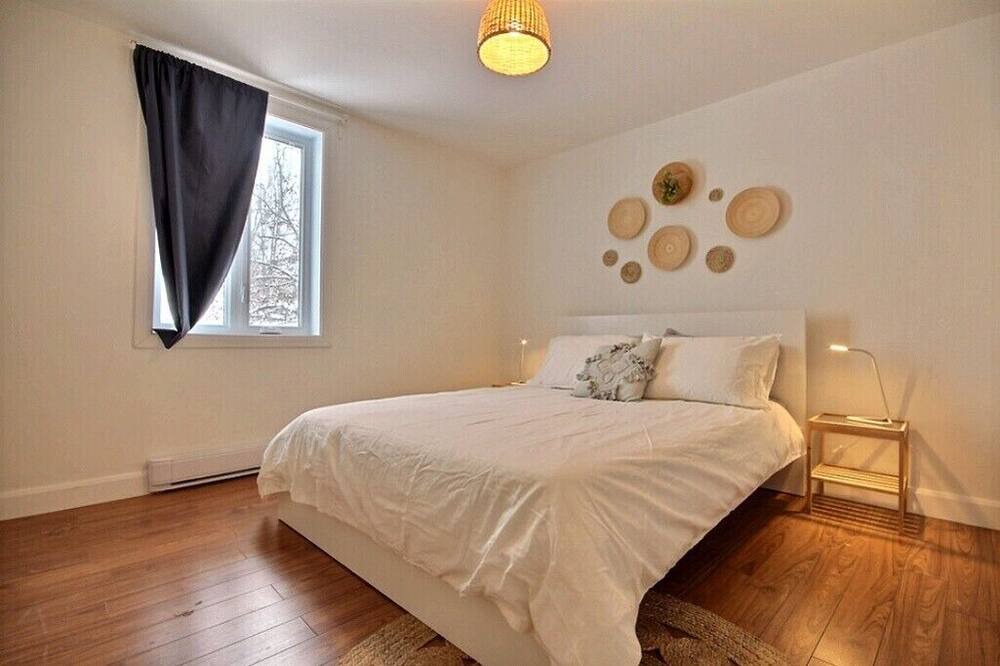 Photo of Bedroom in Village-des-Hurons