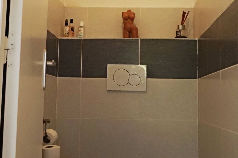 Photo of Bathroom in Perpignan