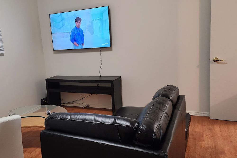 Photo of Livingroom in Winnipeg