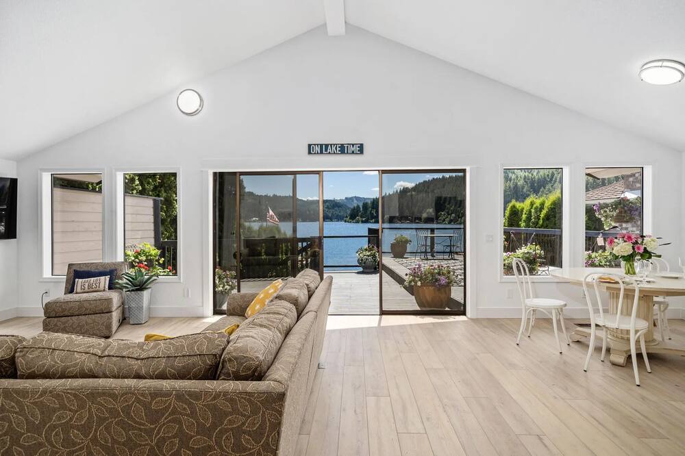 Photo of Others in Olympia