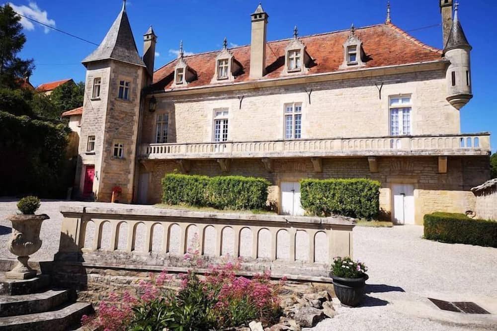 Photo of Others in Buffon