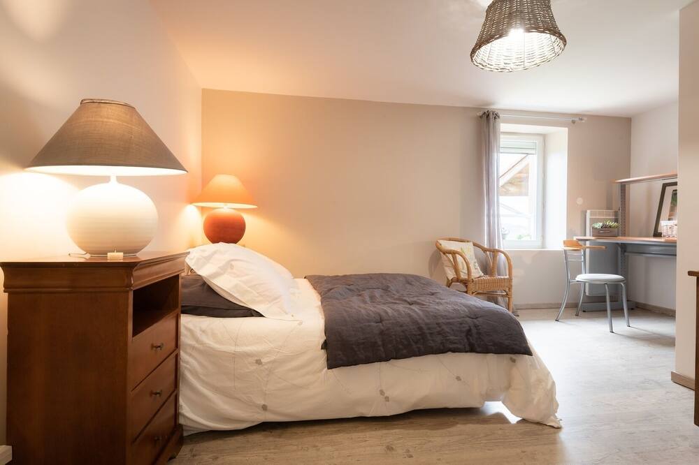 Photo of Bedroom in Chateauneuf-de-Galaure