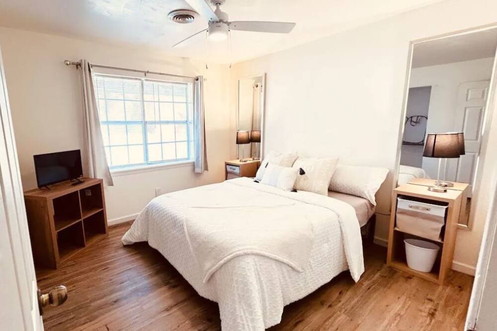 Photo of Bedroom in Osceola