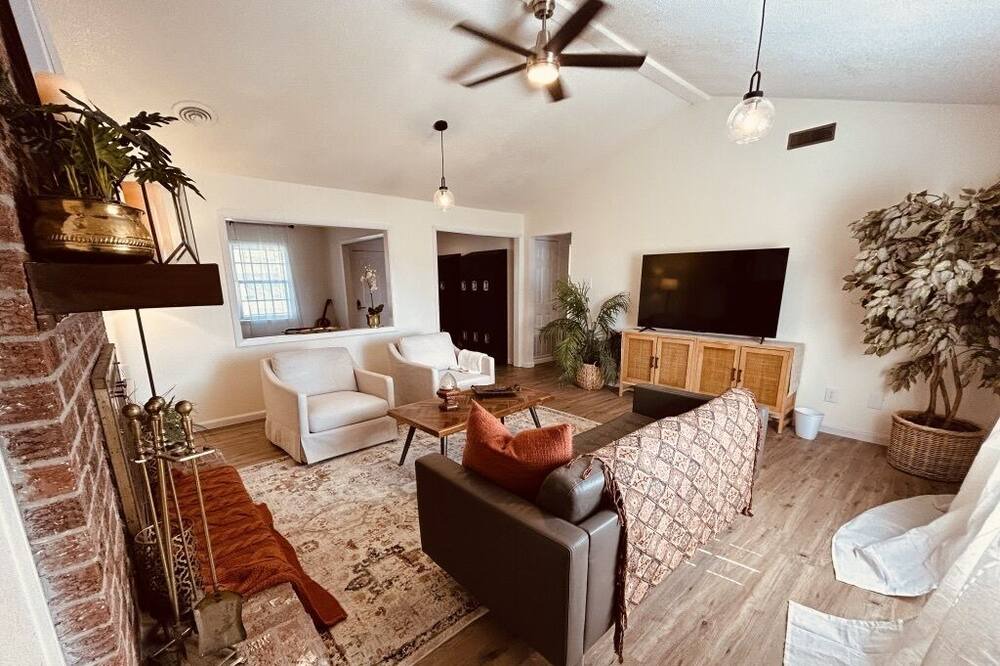 Photo of Livingroom in Osceola