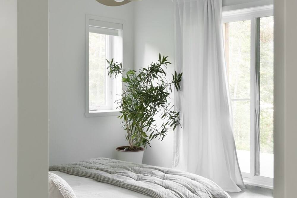 Photo of Bedroom in St-Adolphe-d'Howard