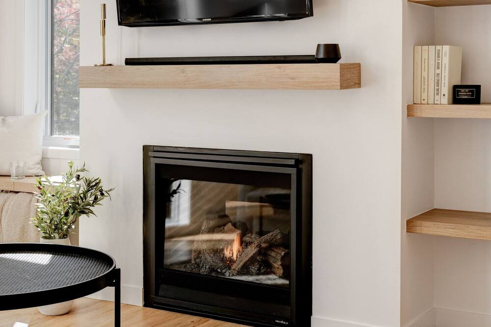 Photo of Livingroom in St-Adolphe-d'Howard