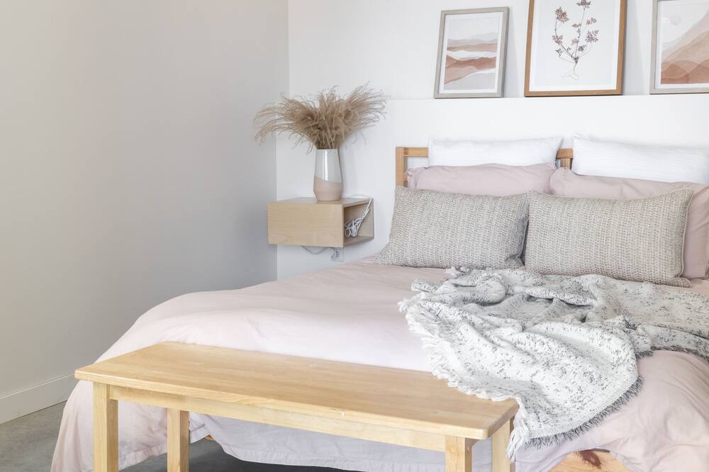 Photo of Bedroom in St-Adolphe-d'Howard