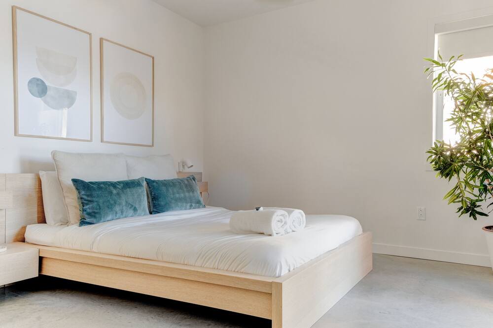 Photo of Bedroom in St-Adolphe-d'Howard