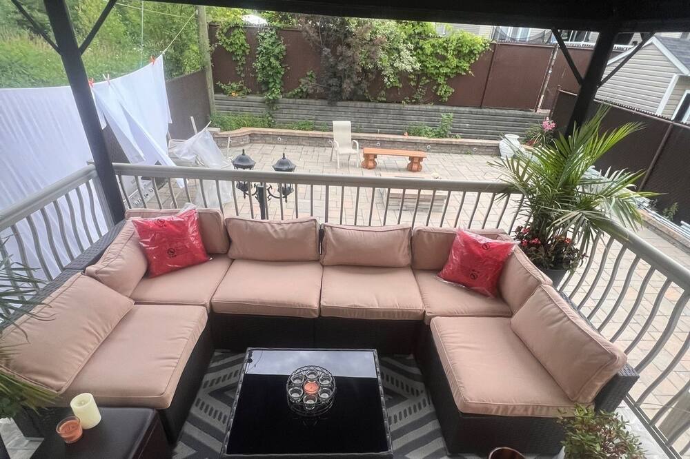 Photo of Outdoor in Laval
