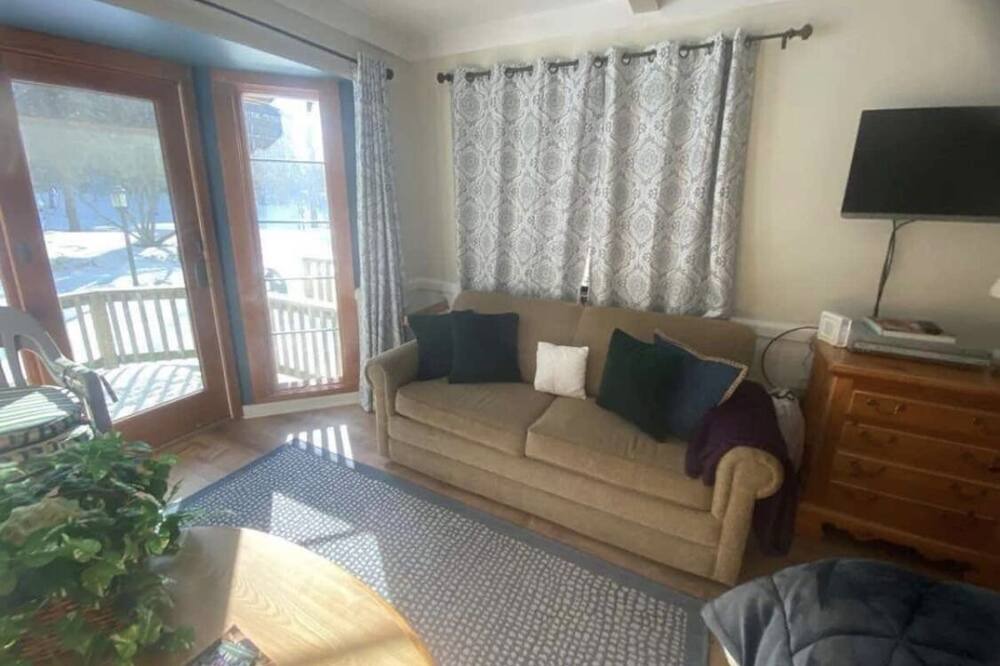 Photo of Livingroom in Mackinac Island