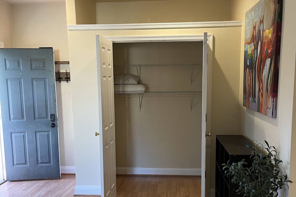 Photo of Others in Columbia