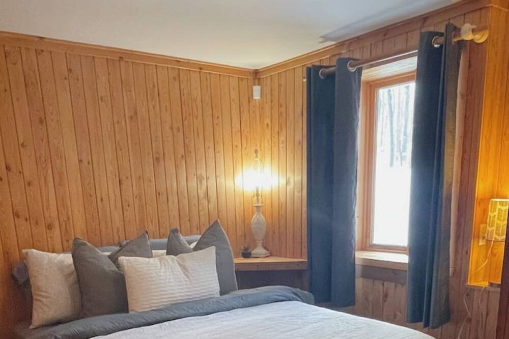 Photo of Bedroom in Sainte-Agathe-des-Monts