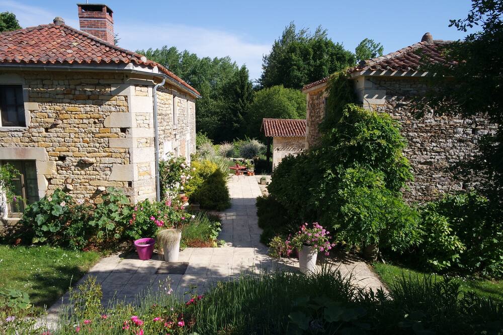 Photo of Outdoor in La Caillere-Saint-Hilaire