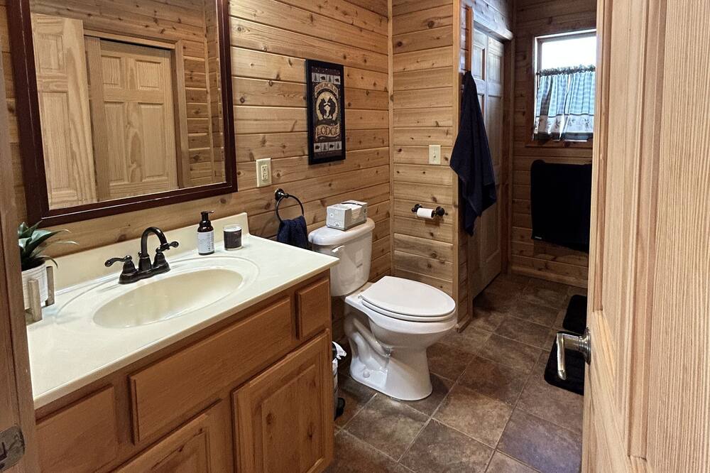 Photo of Bathroom in Glidden