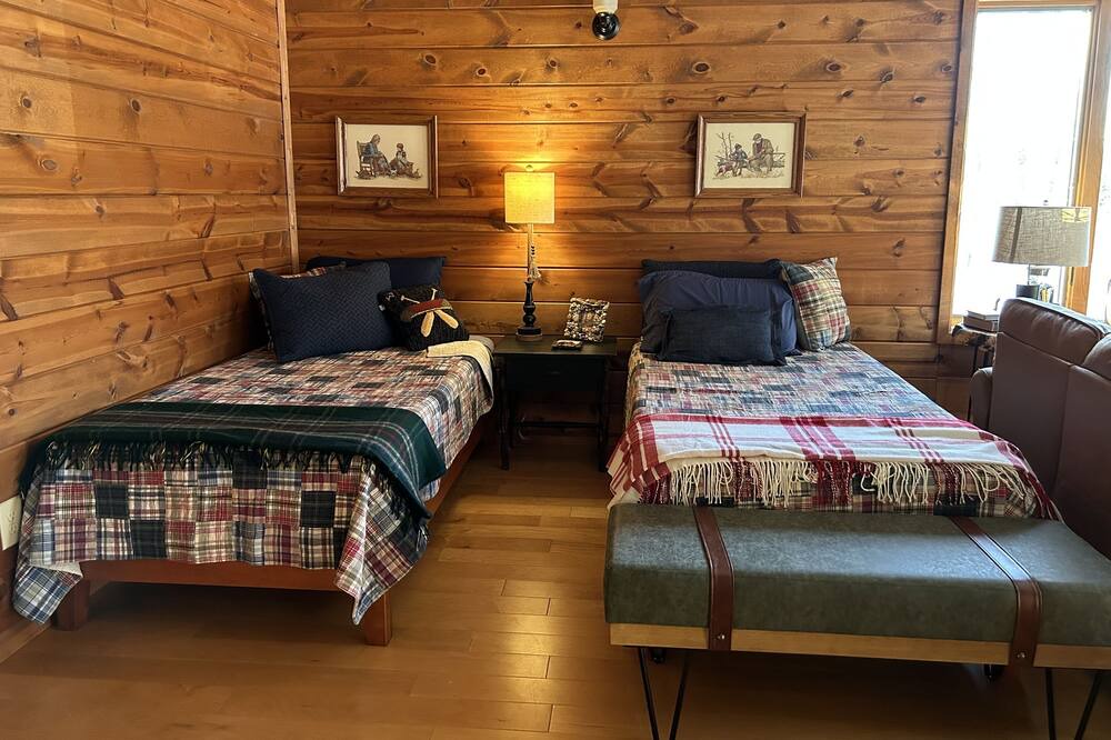 Photo of Bedroom in Glidden