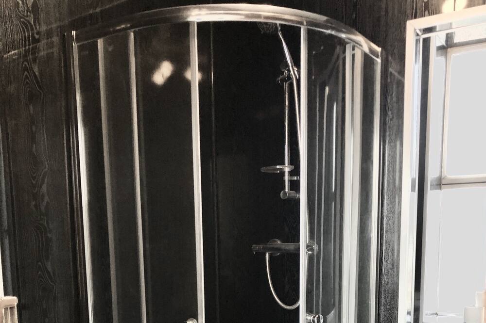 Photo of Bathroom in Lanark