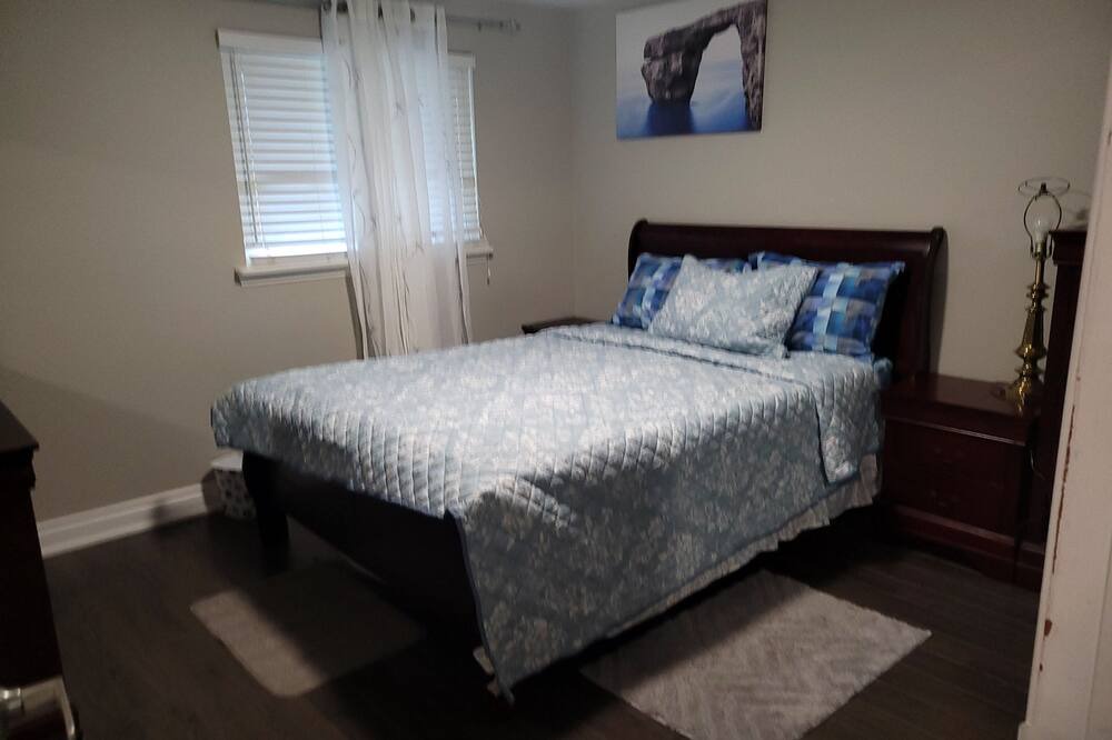 Photo of Bedroom in Oshawa