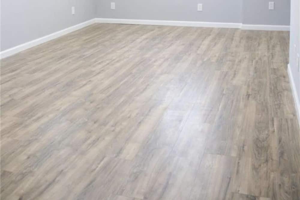 Photo of Others in Arnold