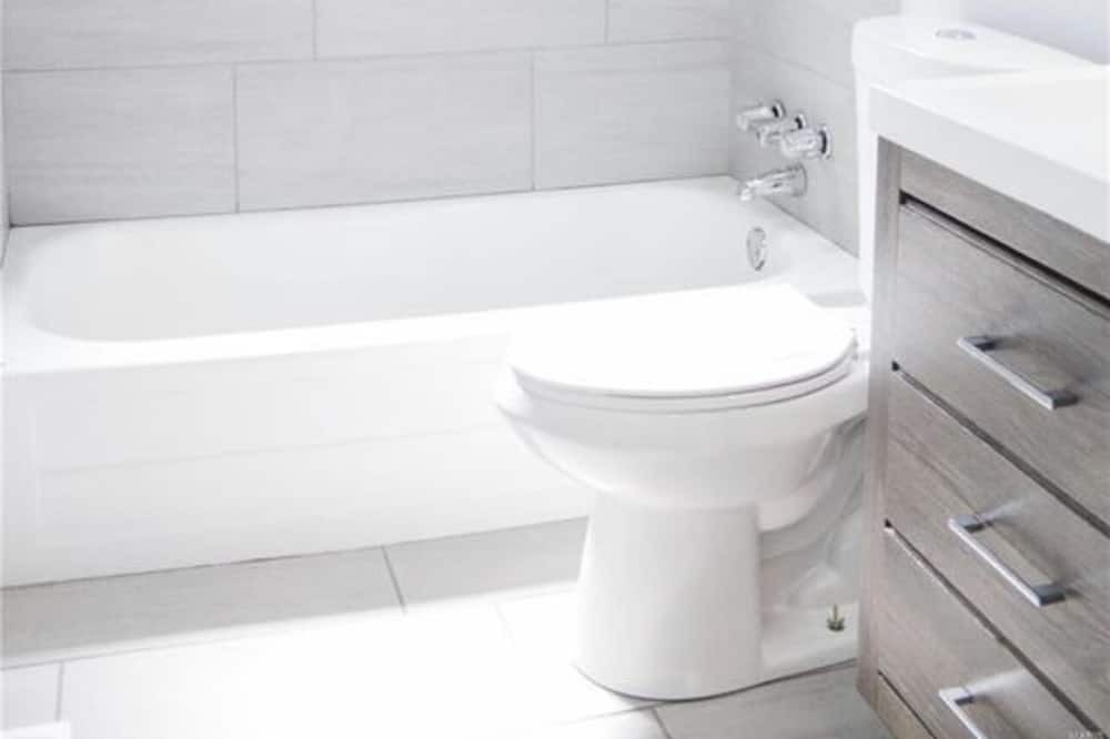 Photo of Bathroom in Arnold