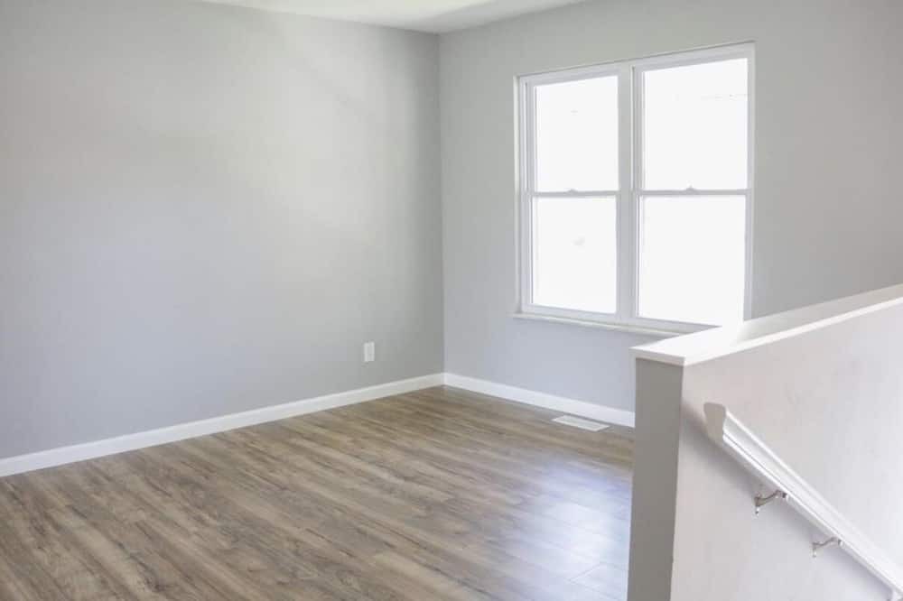 Photo of Others in Arnold