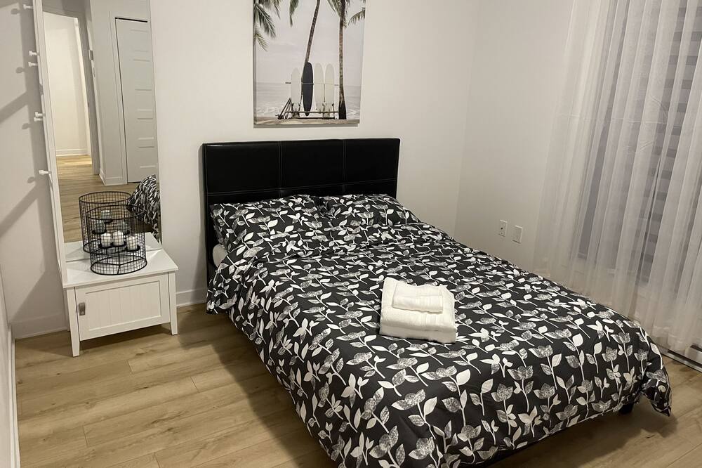 Photo of Bedroom in Laval