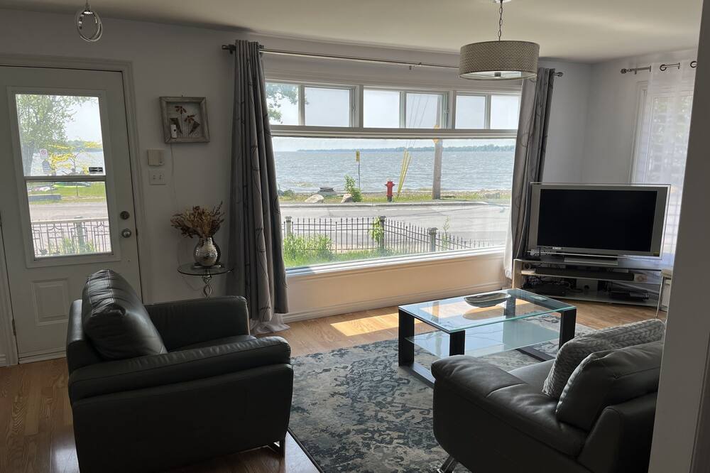Photo of Livingroom in Venise-en-Quebec