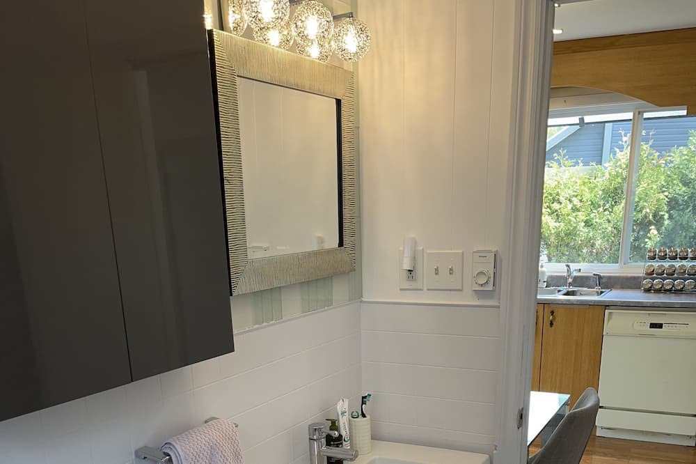 Photo of Bathroom in Venise-en-Quebec