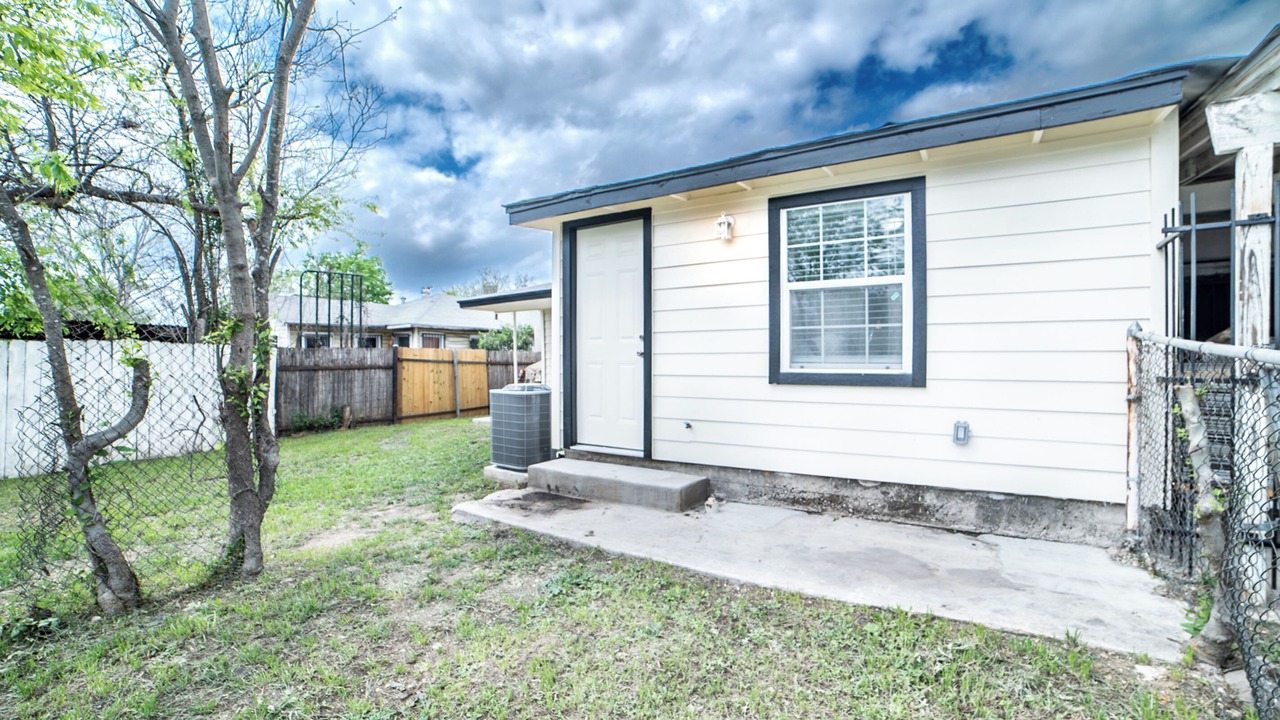 Photo of Outdoor in Near East Side