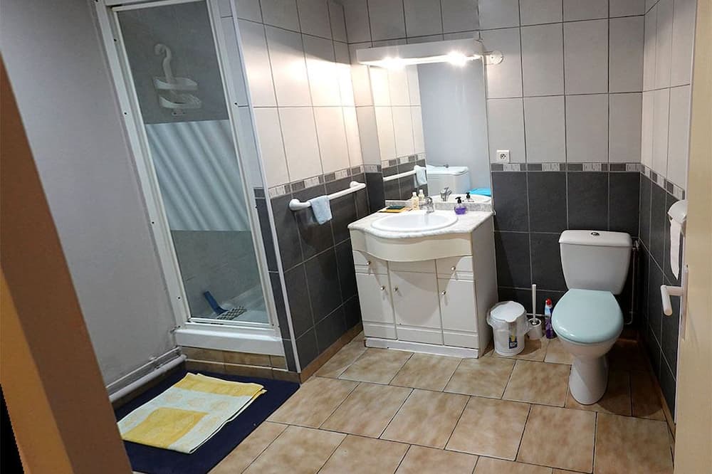 Photo of Bathroom in Marville