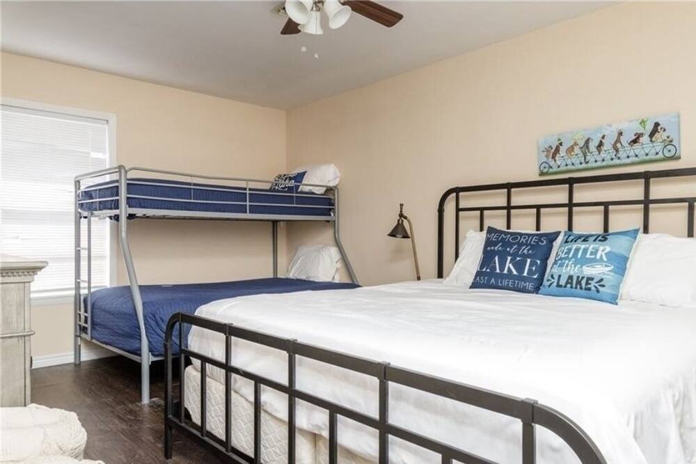 Photo of Bedroom in Dinero