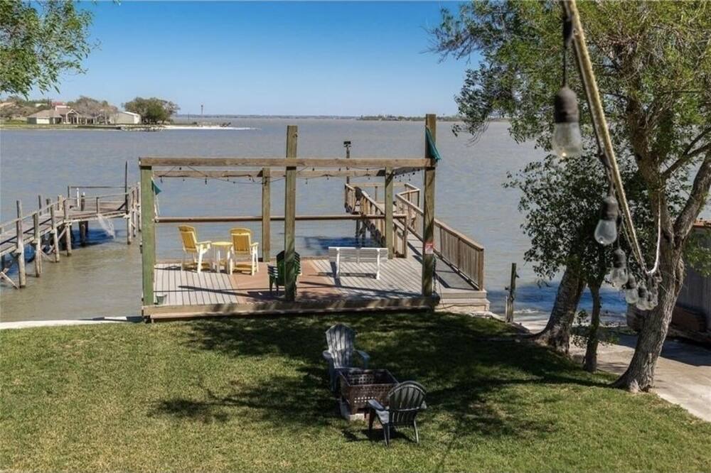 Photo of Outdoor in Dinero