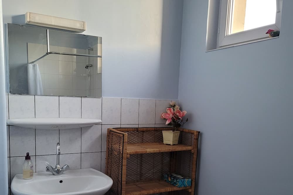 Photo of Bathroom in Stenay