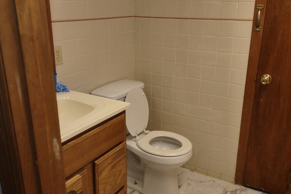 Photo of Bathroom in Hopelawn