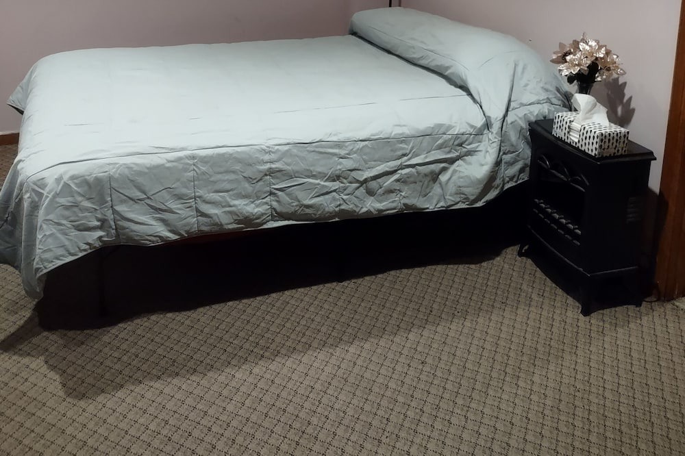 Photo of Bedroom in Hopelawn