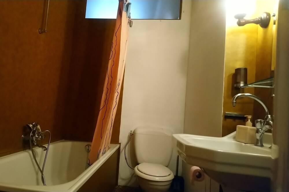 Photo of Bathroom in Lacaune