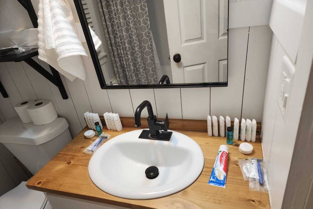 Photo of Bathroom in Liberty