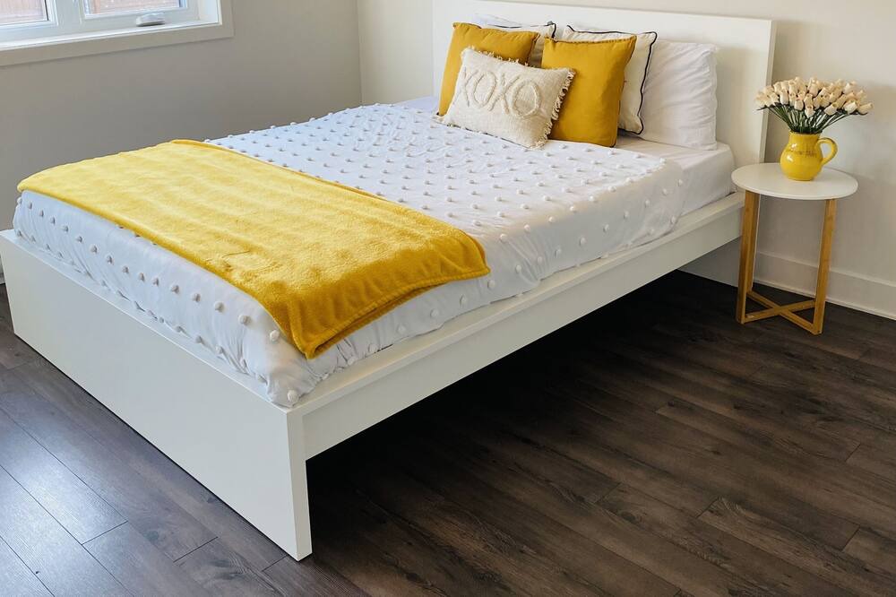 Photo of Bedroom in Vaudreuil