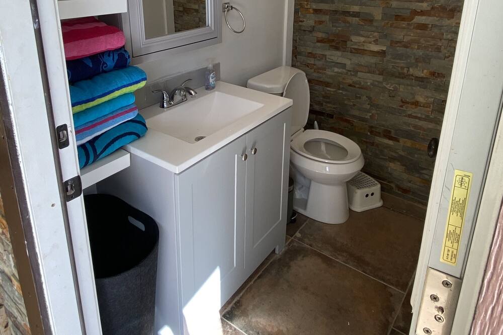 Photo of Bathroom in Barker