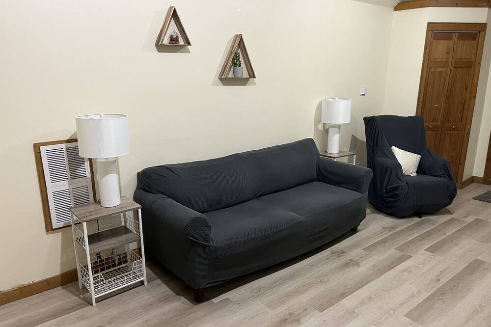 Photo of Livingroom in Corn Hill
