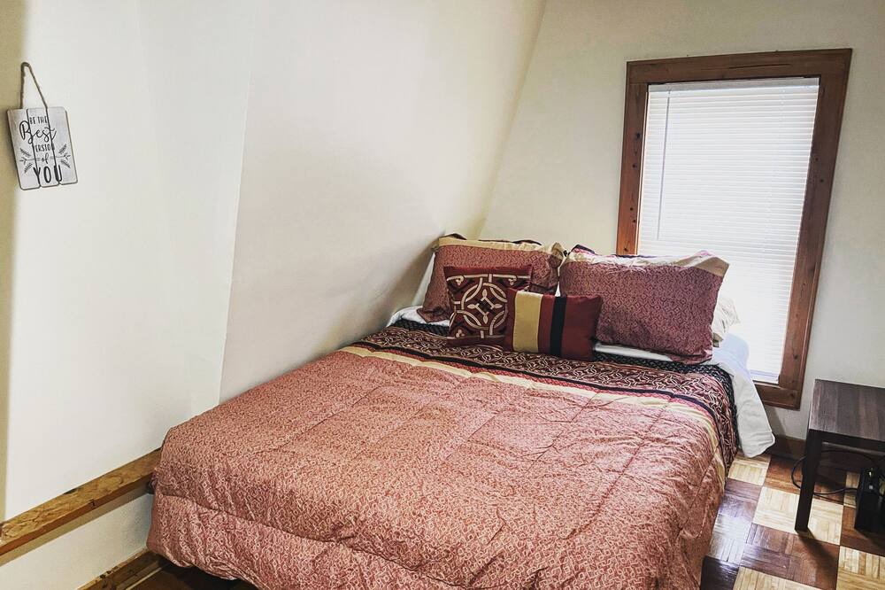 Photo of Bedroom in Corn Hill