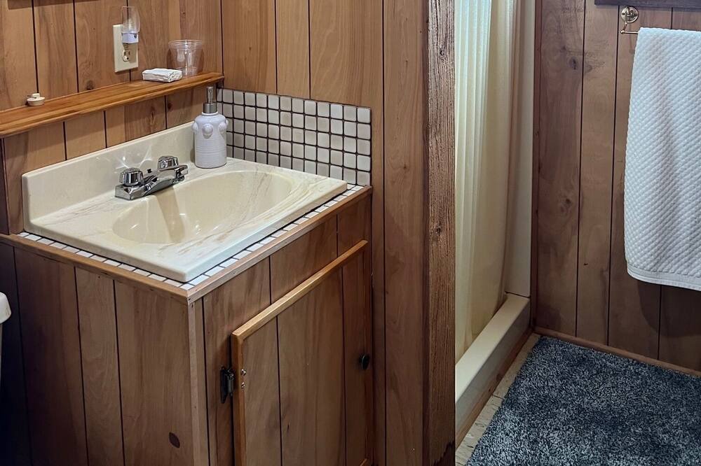 Photo of Bathroom in Negreet
