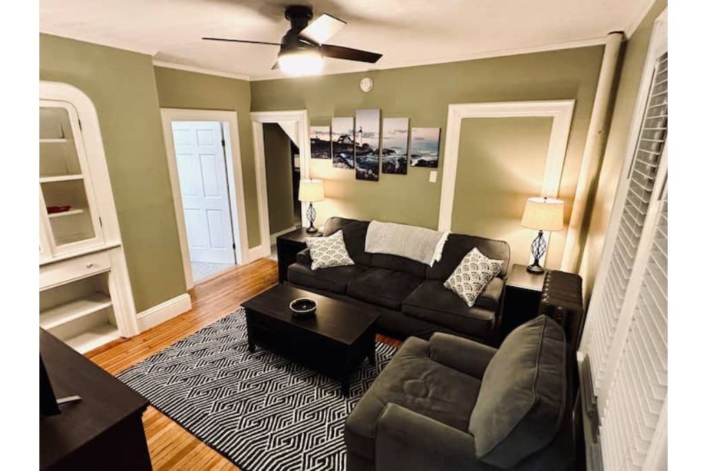 Photo of Livingroom in Westbrook