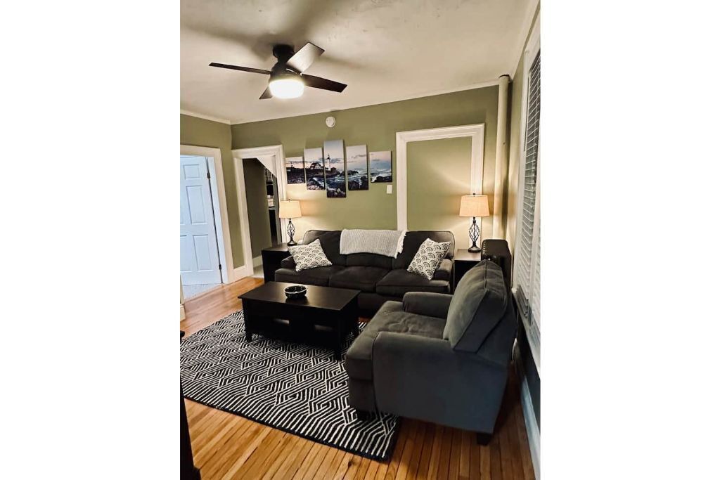 Photo of Livingroom in Westbrook